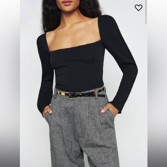 Reformation demi top in black - Picture 2 of 7